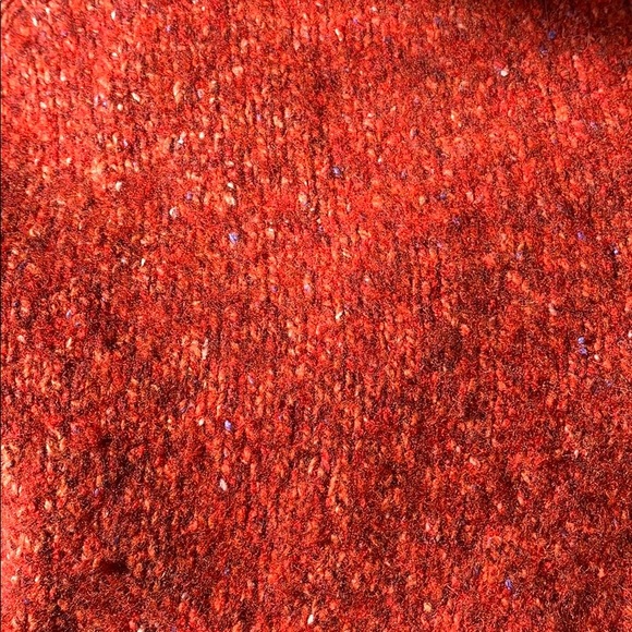 3/4 sleeve red speckled slightly cropped top - Picture 5 of 5